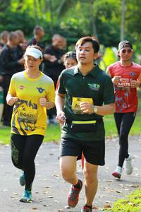 BIB: 0175, 0420
                            <button type="button" onclick="openModal(5127314)" class="btn btn-primary btn-sm float-right btn-popup" data-toggle="modal" data-target=".modal-high-quality">
                        <i class="fas fa-shopping-cart"></i> Add to Cart
                    </button>
                                            <button type="button" onclick="isThisMe(5127314, true)" class="btn btn-success btn-sm float-right btn-popup btn-isme hidden" data-toggle="tooltip" data-placement="bottom" title="นี่คือรูปของคุณใช่ไหม คลิกที่นี่เพื่อเอาเข้าอัลบั้ม">
                        <i class="fas fa-plus"></i> Add to album
                    </button>
                    <button type="button" onclick="isThisMe(5127314, false)" class="btn btn-warning btn-sm float-right btn-popup btn-isnotme hidden">
                        <i class="fas fa-ban"></i> Remove from album
                    </button>